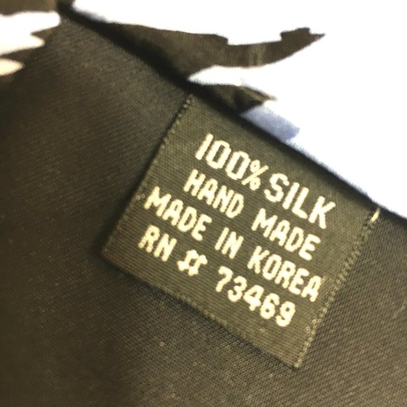 Disney Store Dwarfs Mining Silk Neck Tie - Picture 4 of 5